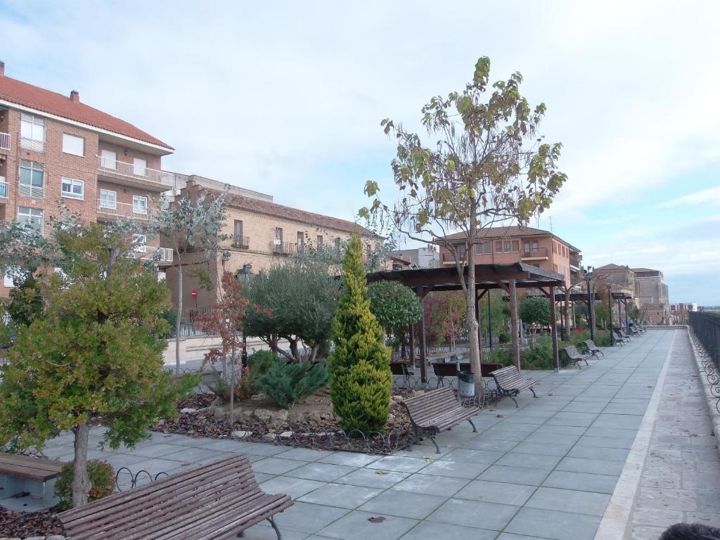 Hostal-Restaurante San Antolín Tordesillas Exterior foto